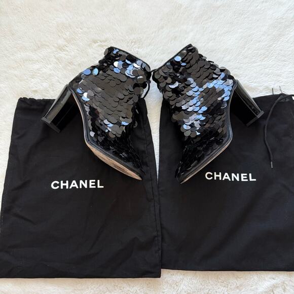 CHANEL Interlocking CC Logo Boots size 39 EU Authentic - Picture 12 of 12